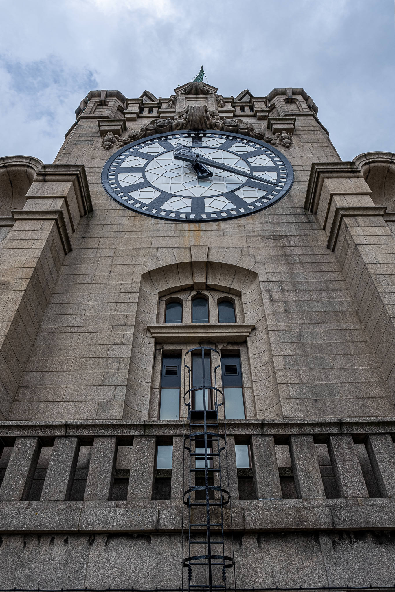 Wedding Photography UK Wide Liverpool Street Photography - Taking a week off from weddings :-) 4 Wedding Photography UK Wide AM52058 HDR