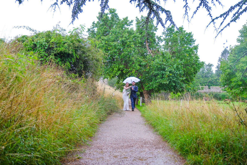 Wedding Photography UK Wide Bishops Palace Wedding Photography - Jo & Josh's Wet Wedding!!! 28 Wedding Photography UK Wide 0028 APMc Front Page Jaffa Cake Wedding Photographer Bishops Palace Wells Wedding Photography AM62611
