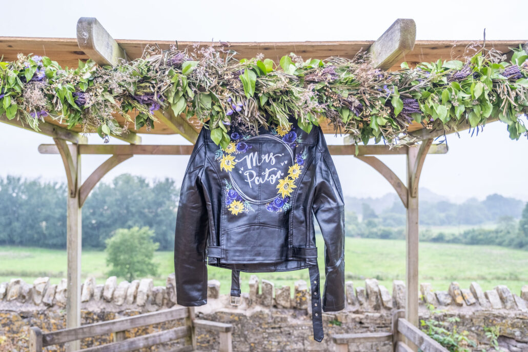 Wedding Photography UK Wide Folly Farm Wedding Photographer with Sophie and Mark 2 Wedding Photography UK Wide 002 AMPC Folly Farm Wedding Photographer AM62354 Col