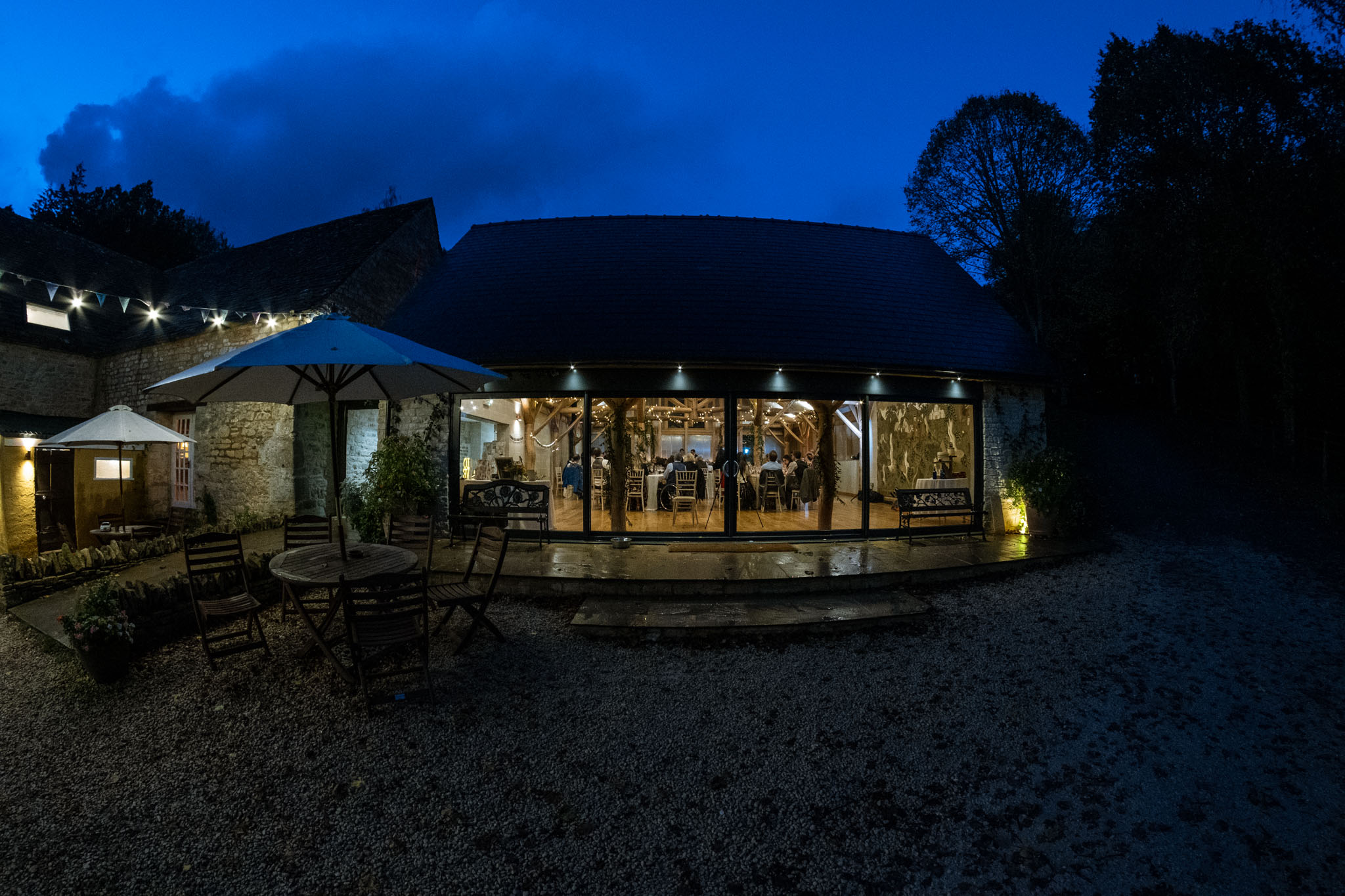 039-AMP(C)-Owlpen Manor Wedding Photographer-DSCF6071-Col Owlpen Manor Wedding Photographer