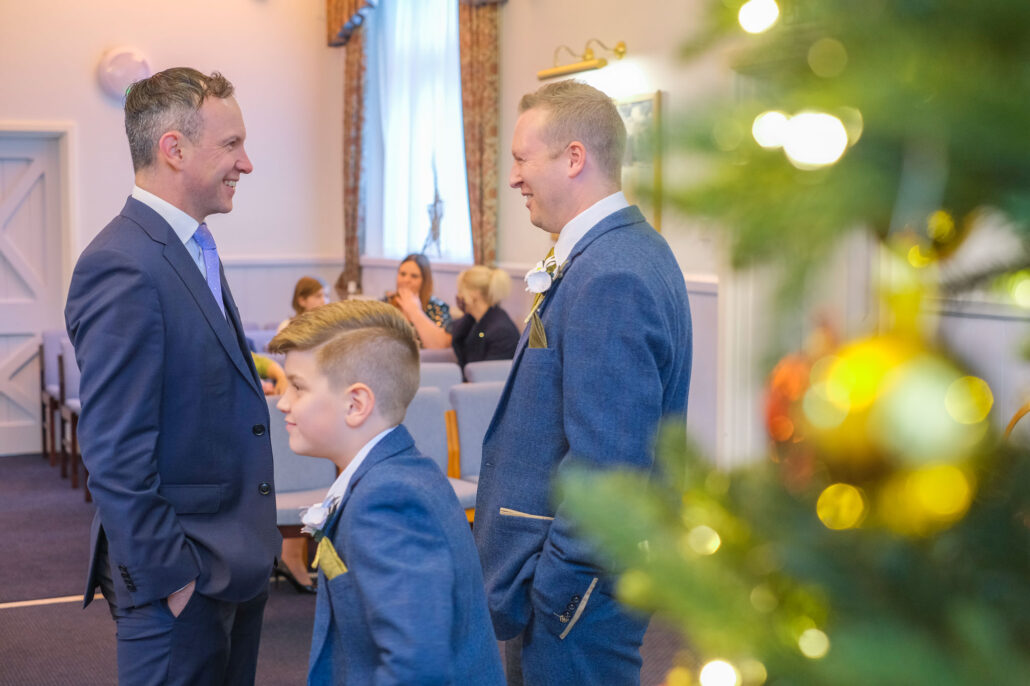 Wedding Photography UK Wide Painswick Golf Course wedding Photographer with #TheFingerfamily 9 Wedding Photography UK Wide 009 AMPC Painswick Golf Club Stroud Wedding Photographer AM70411 Col
