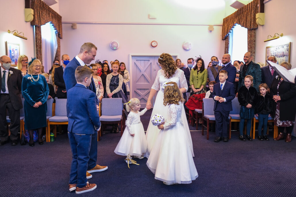 Wedding Photography UK Wide Painswick Golf Course wedding Photographer with #TheFingerfamily 11 Wedding Photography UK Wide 011 AMPC Painswick Golf Club Stroud Wedding Photographer AM70627 Col