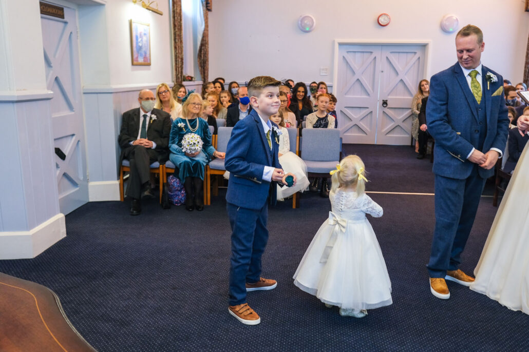 Wedding Photography UK Wide Painswick Golf Course wedding Photographer with #TheFingerfamily 23 Wedding Photography UK Wide 023 AMPC Painswick Golf Club Stroud Wedding Photographer AM70983 Col