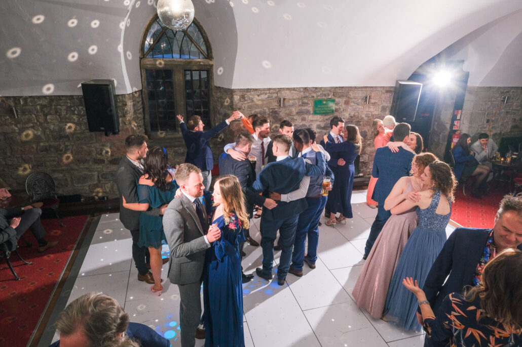 Wedding Photography UK Wide 062 AMPC Clearwell Castle Wedding Photographer Bristol Wedding Photographer AM80554 Col
