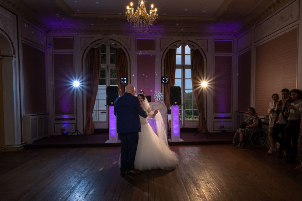 Wedding Photography UK Wide COurt Colman Manor Wedding Photographer with Bethan & Richard 58 Wedding Photography UK Wide 058 AMPC Court Colman Wedding Photographer AM92142 Col