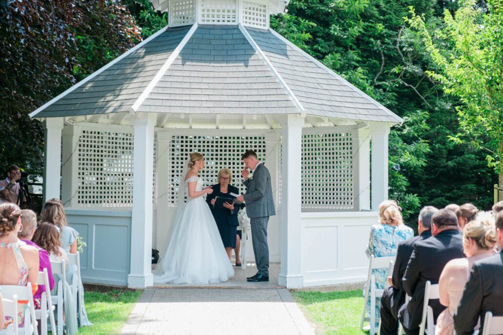Wedding Photography UK Wide Hayne House Hythe Kent Luxury Wedding Photographer 11 Wedding Photography UK Wide 011 AMPC Hayne House Hythe Kent Luxury Wedding Photographer AM74693 col