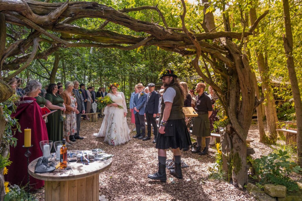 Wedding Photography UK Wide Endeavour Woodland Wedding Venue Photographer 38 Wedding Photography UK Wide 038 AMPC Endeavour Woodland Wedding Venue Photographer AM76174 col
