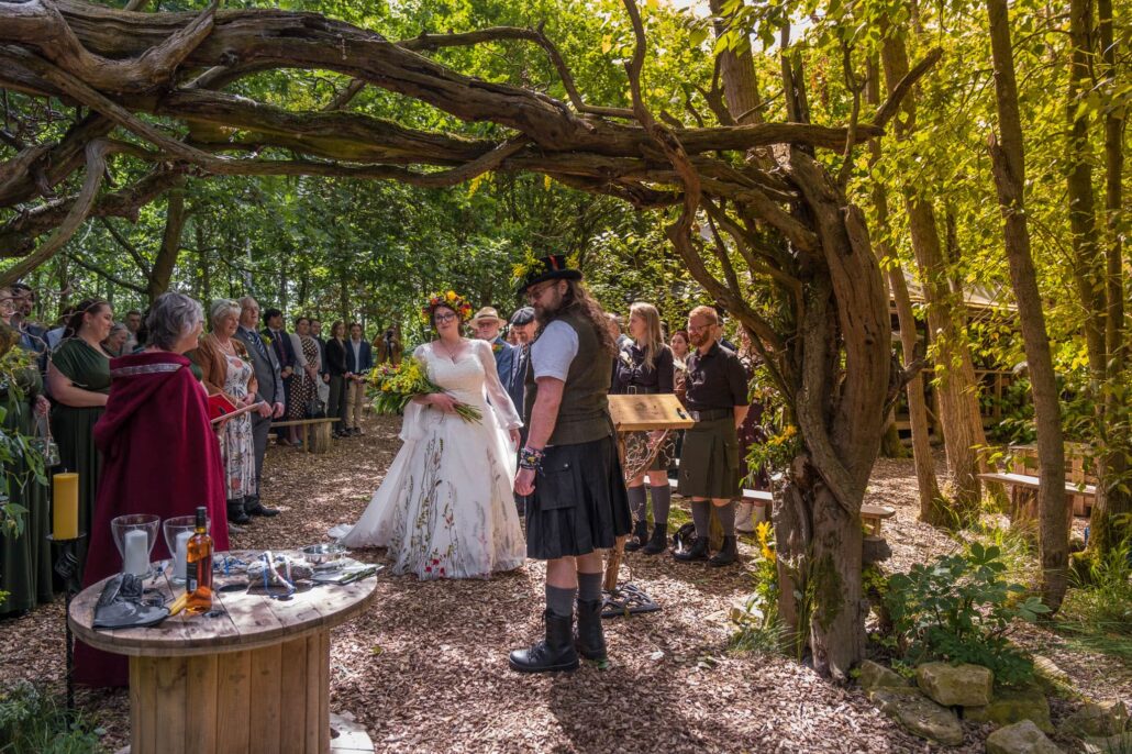 039-AMPC-Endeavour-Woodland-Wedding-Venue-Photographer_AM76178-col Endeavour Woodland Wedding Venue
