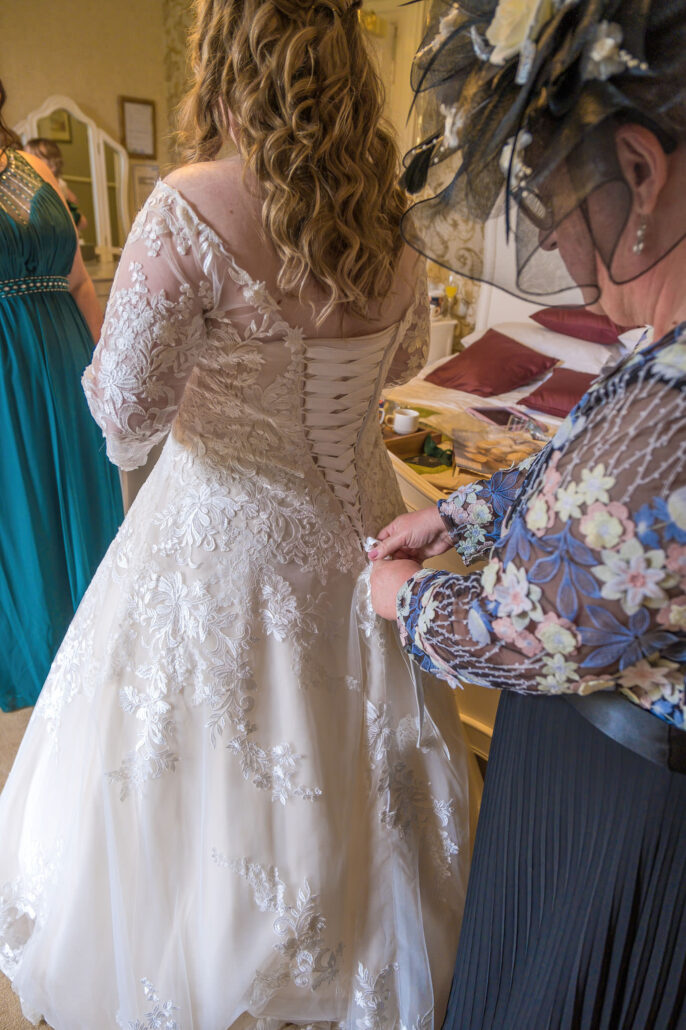 Wedding Photography UK Wide 017 Eastwood Park Wedding Venue Photography