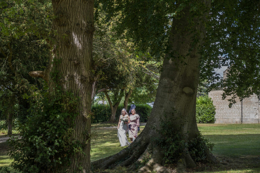 Wedding Photography UK Wide Eastington Park wedding Photographer with Beth & Angus 30 Wedding Photography UK Wide 030 AMPC Eastington Park Wedding Photographer AM76904 Col