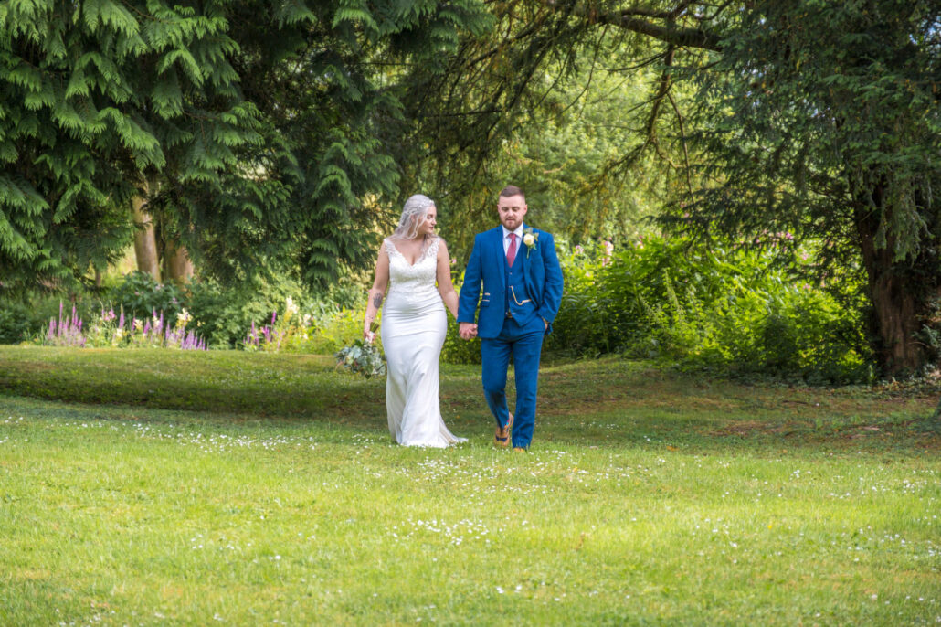 Wedding Photography UK Wide Eastington Park wedding Photographer with Beth & Angus 68 Wedding Photography UK Wide 068 AMPC Eastington Park Wedding Photographer AM78424 Col