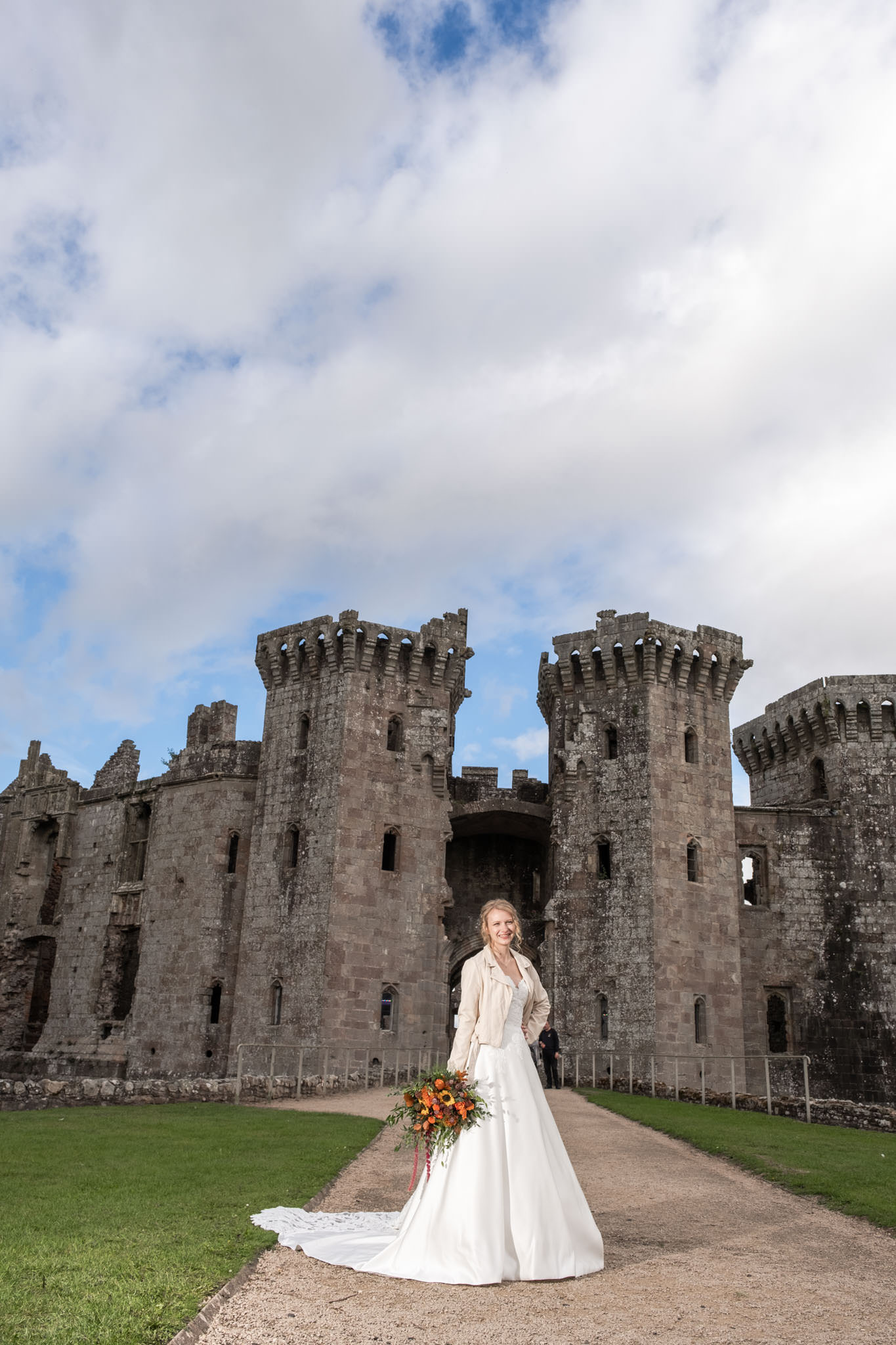 Wedding Photography UK Wide Caer Llan Photographer - by Andrew Miller Photography 16 Wedding Photography UK Wide 025 AMPC Caer Llan Photographer Bristol Wedding Photographer AM77393 Col