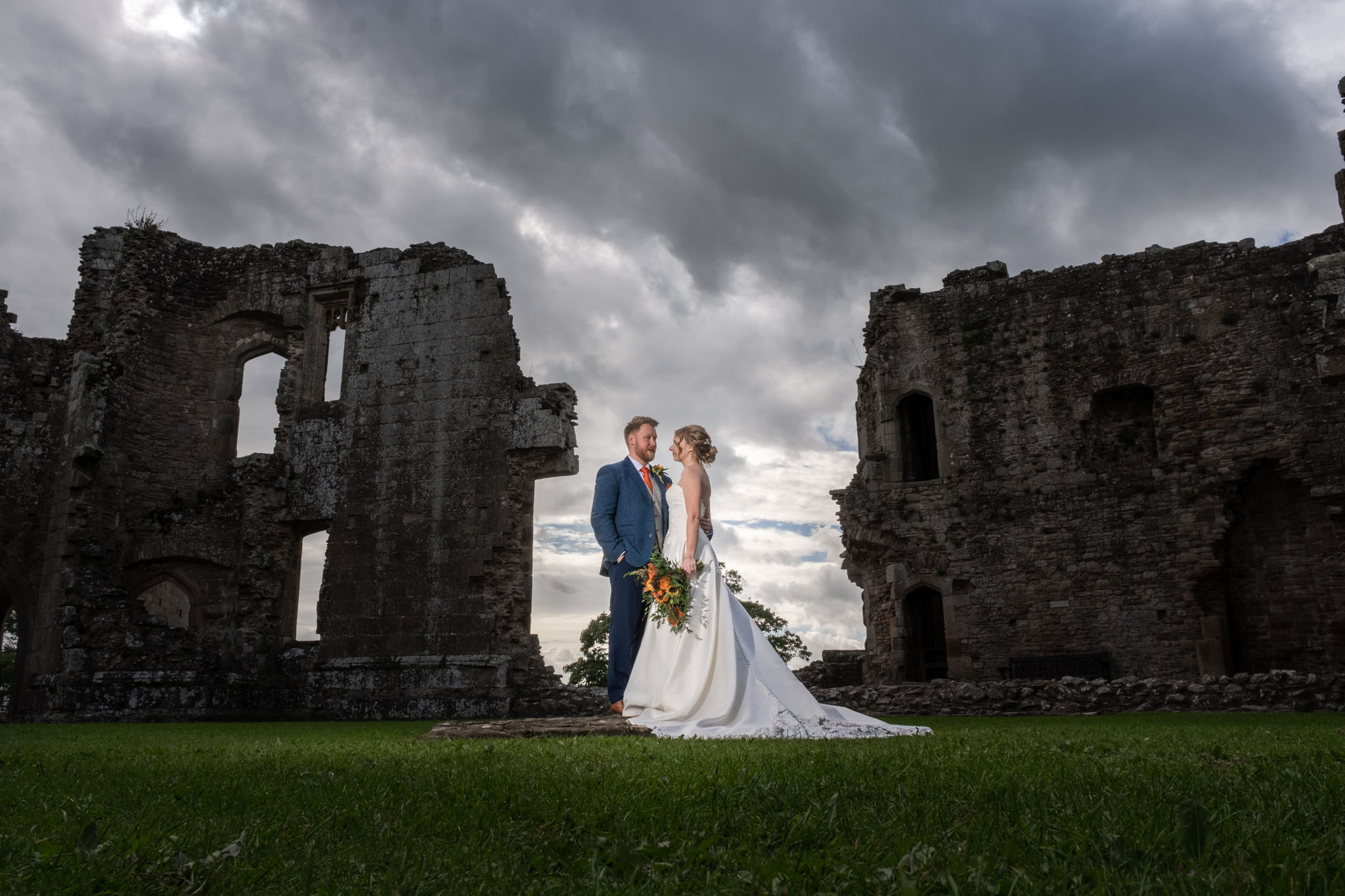 Wedding Photography UK Wide Caer Llan Photographer - by Andrew Miller Photography 26 Wedding Photography UK Wide 035 AMPC Caer Llan Photographer Bristol Wedding Photographer AM77579 Col
