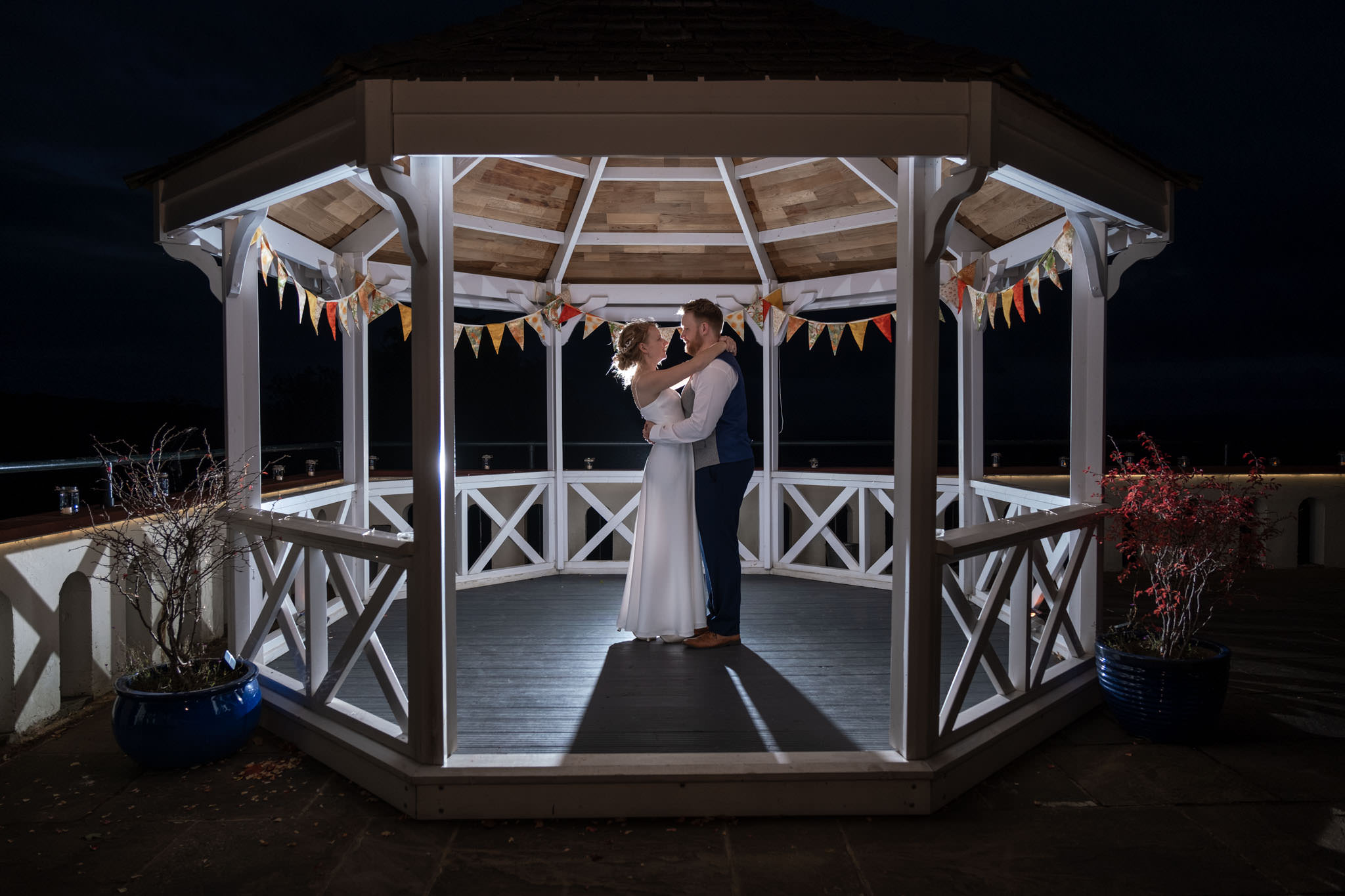 Wedding Photography UK Wide Caer Llan Photographer - by Andrew Miller Photography 72 Wedding Photography UK Wide 081 AMPC Caer Llan Photographer Bristol Wedding Photographer AM78555 Col