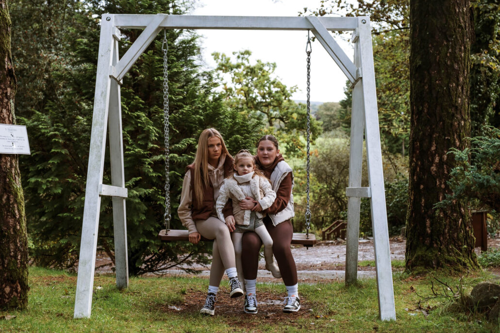 Wedding Photography UK Wide Family photography with Andrew Miller Photography 11 Wedding Photography UK Wide 011 AMPC Family Photography Sessions Bristol Wedding Photographer Andrew Miller Photography070 AMPC Bristol Wedding Photographer AM75334 col col