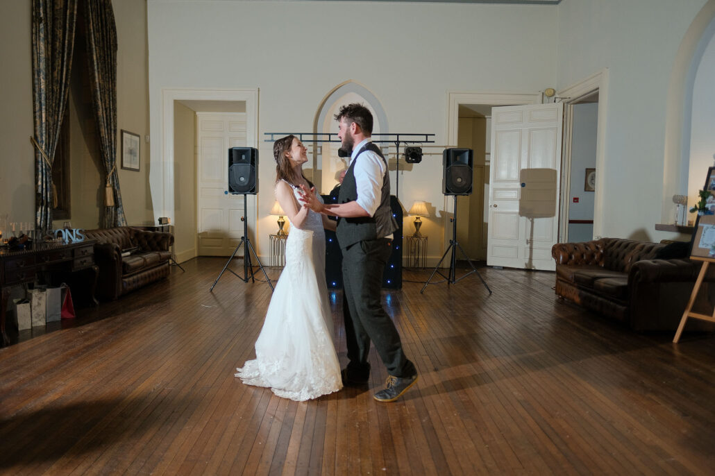 Wedding Photography UK Wide 078 AMPC Clearwell Castle Wedding Photography Bristol Wedding PhotographerAM079118 col