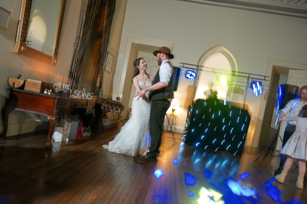 Wedding Photography UK Wide 081 AMPC Clearwell Castle Wedding Photography Bristol Wedding PhotographerAM079244 col