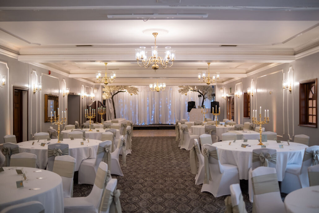 Wedding Photography UK Wide Ty Newydd Country Hotel Wedding Photographer 32 Wedding Photography UK Wide 032 Ty Newydd Country Hotel Bristol Wedding Photographer Andrew Miller Wedding Photography