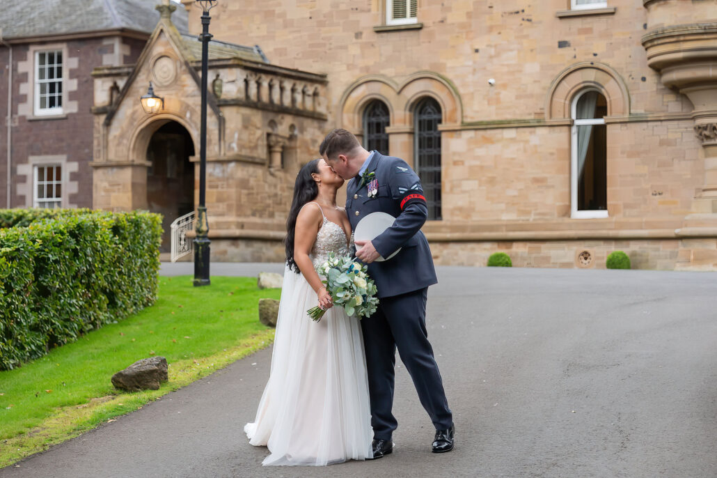 Wedding Photography UK Wide 0139 Cornhill Castle Biggar Wedding Photographer Andrew Miller Photography
