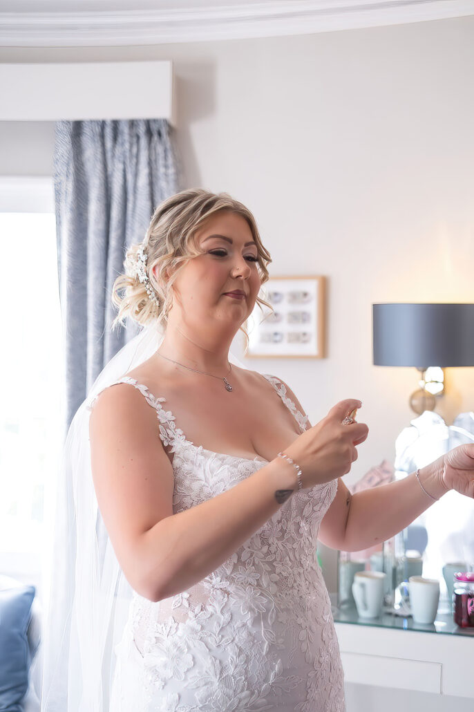 Wedding Photography UK Wide 019 AMPC Bowden Hall Wedding Photography Bristol Wedding PhotographerAM095945 col