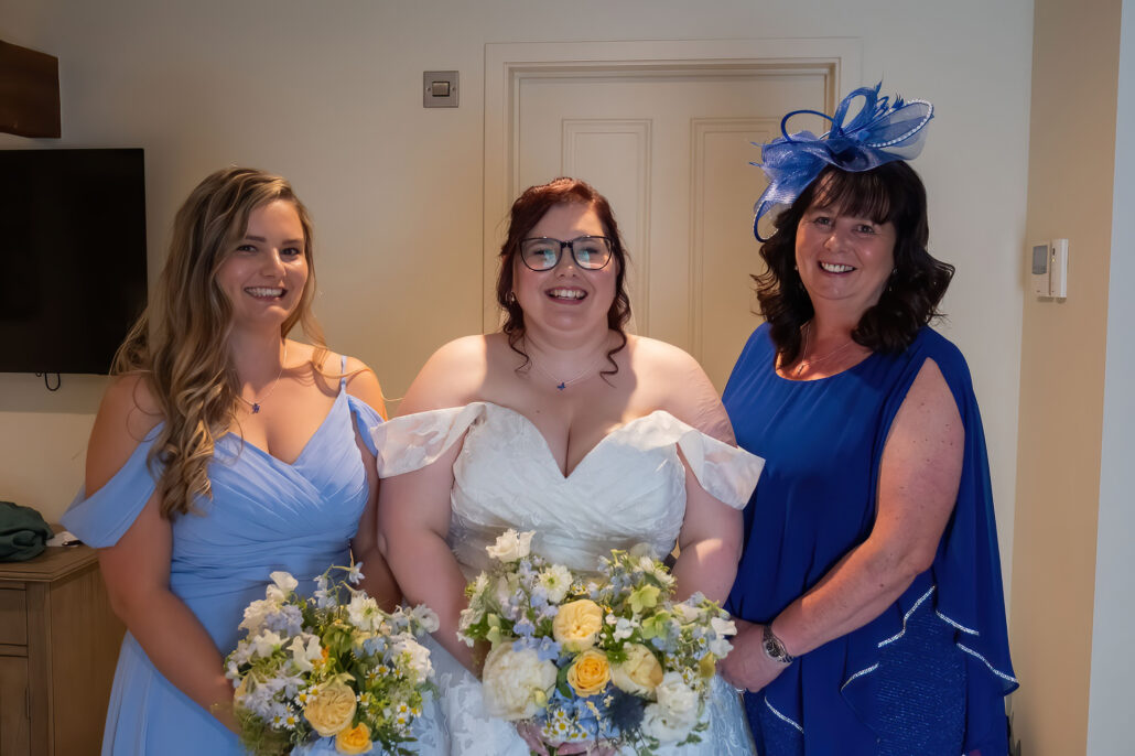 Wedding Photography UK Wide Romsey Abbey Wedding Photography 14 Wedding Photography UK Wide 115 Romsey Abbey Wedding Photography